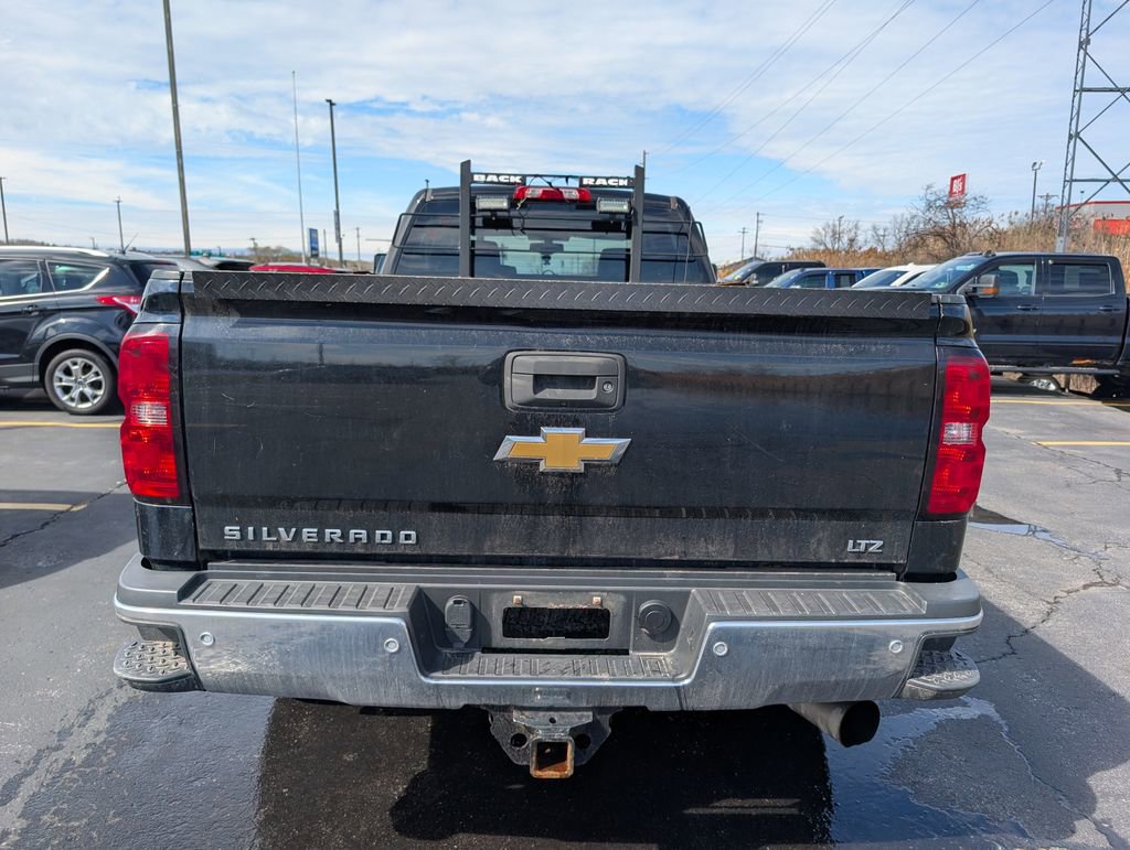 Used 2019 Chevrolet Silverado 3500 LTZ w/ Duramax Plus Package image 8