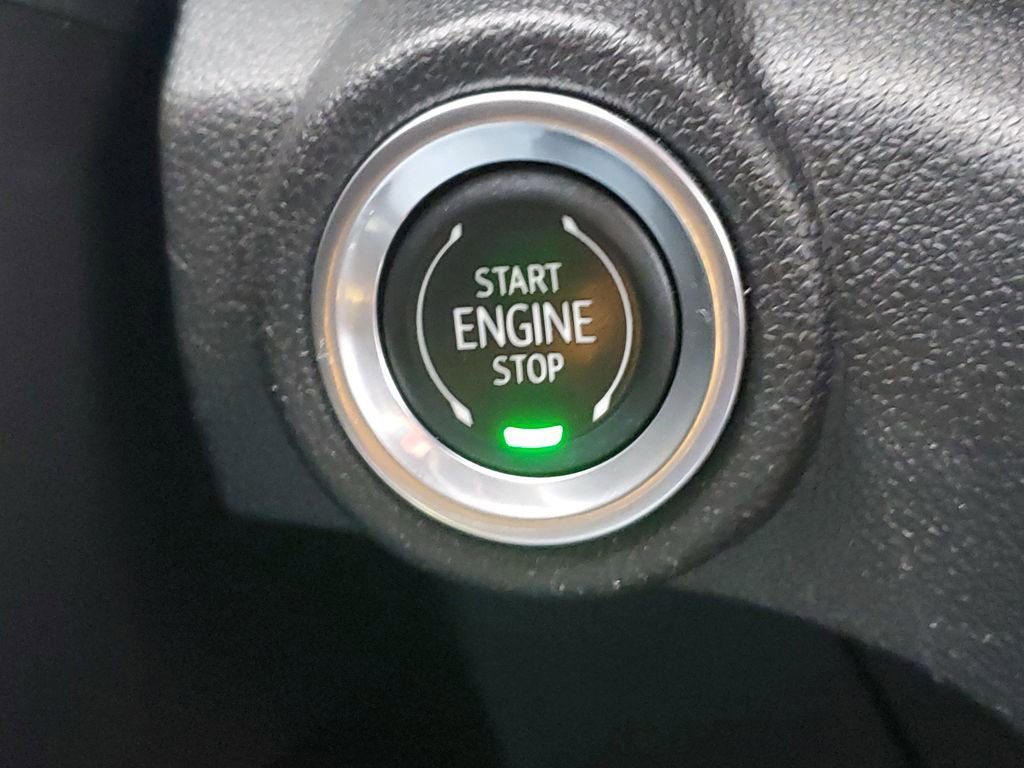 Used 2021 Chevrolet TrailBlazer RS w/ Technology Package image 21