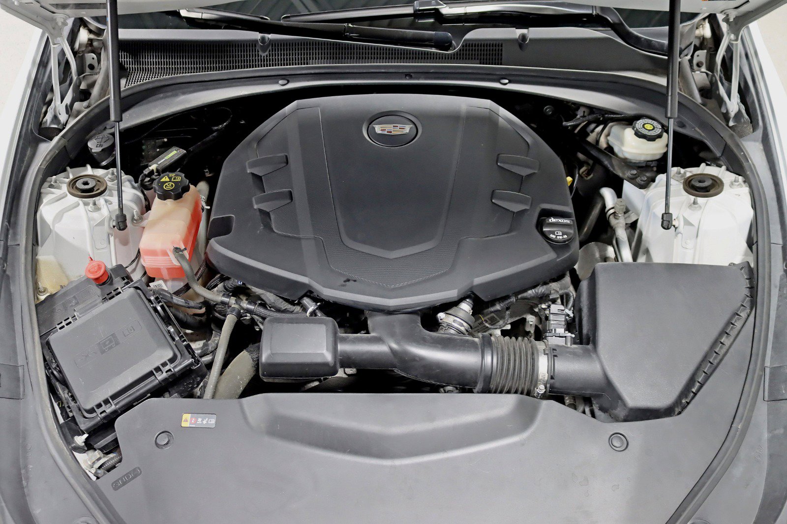 Used 2018 Cadillac CTS Luxury image 35