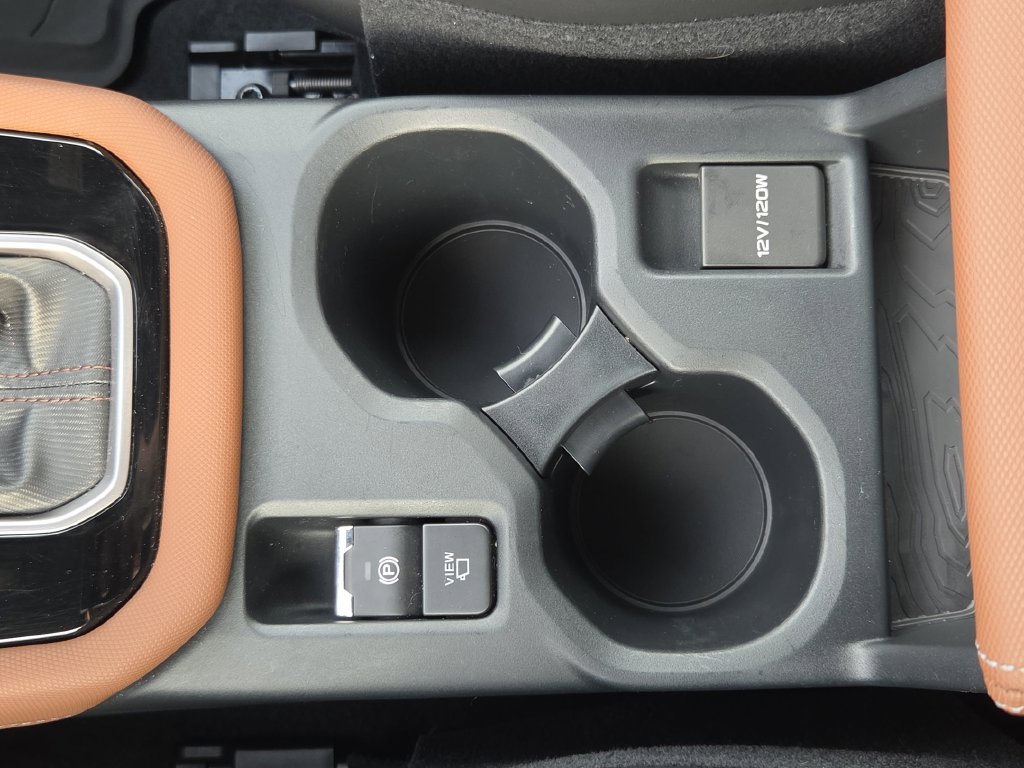 Used 2025 Subaru Forester Touring AWD/4WD image 41