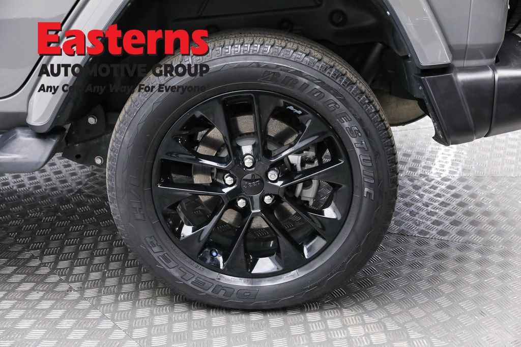 Used 2021 Jeep Wrangler Unlimited Sahara w/ Cold Weather Group image 8