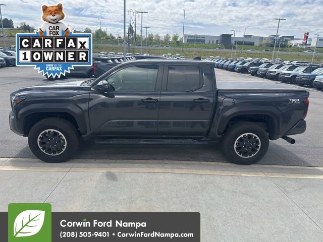 Used 2025 Toyota Tacoma TRD Off-Road AWD/4WD image 4
