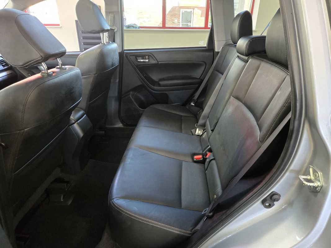 Used 2014 Subaru Forester 2.5i Limited AWD/4WD image 28