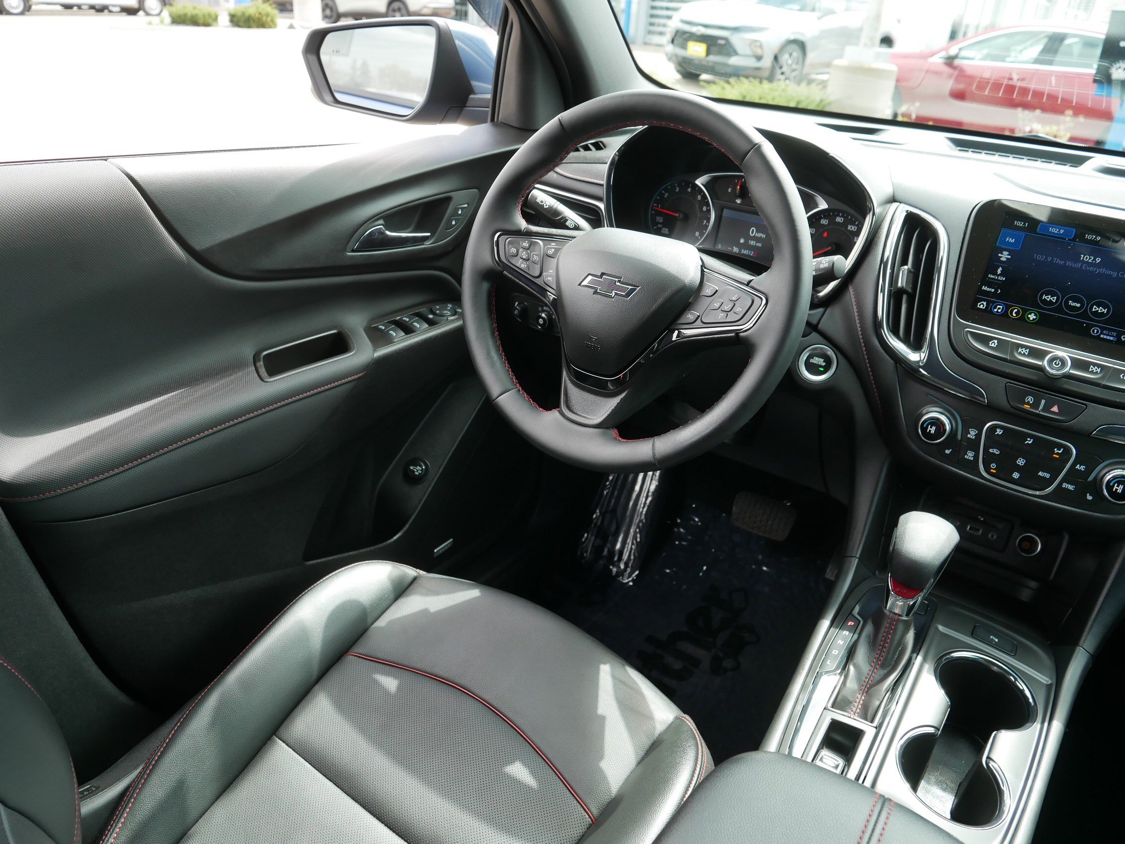 Used 2024 Chevrolet Equinox RS w/ RS Leather Package AWD/4WD image 9