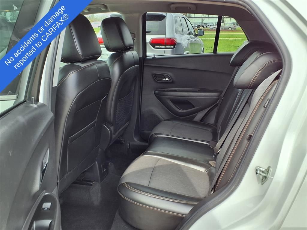 Used 2019 Chevrolet Trax LT w/ LT Convenience Package AWD/4WD image 12