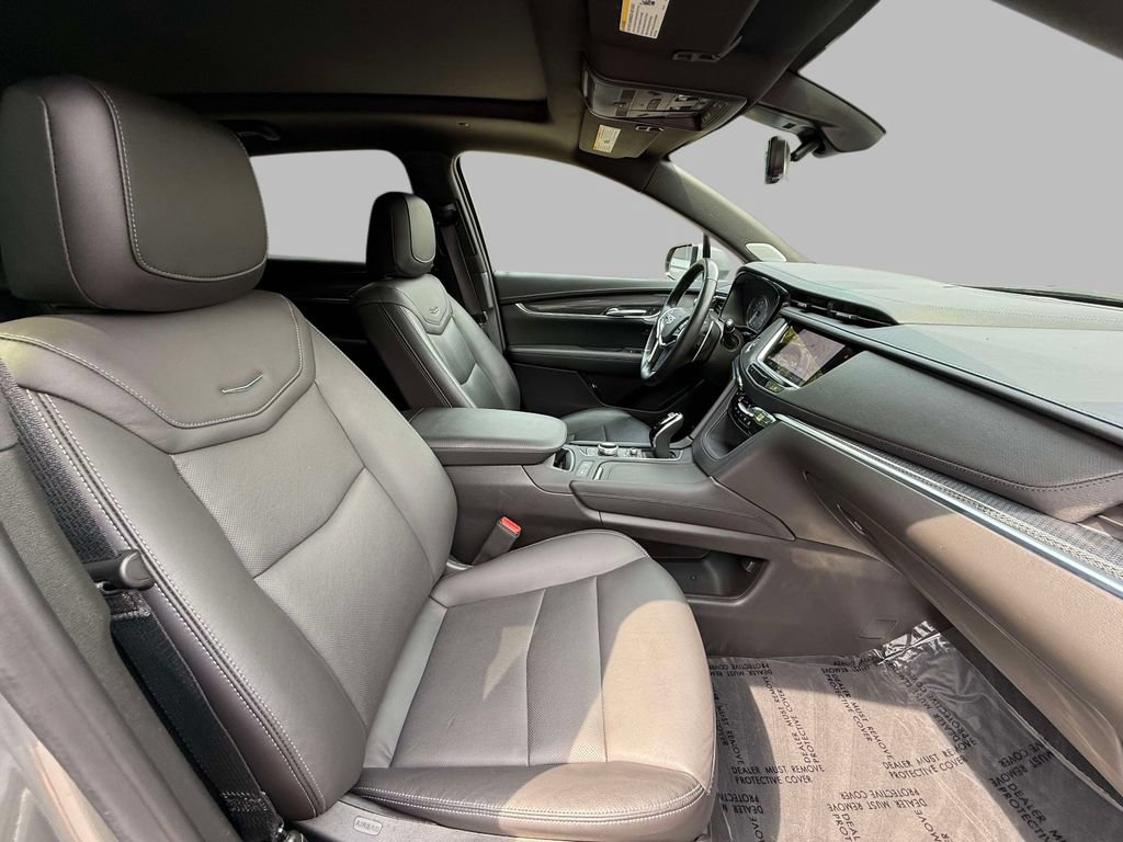 Used 2023 Cadillac XT5 Sportv w/ Technology Package AWD/4WD image 14