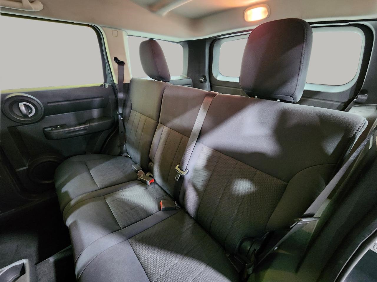Used 2011 Dodge Nitro SE image 27