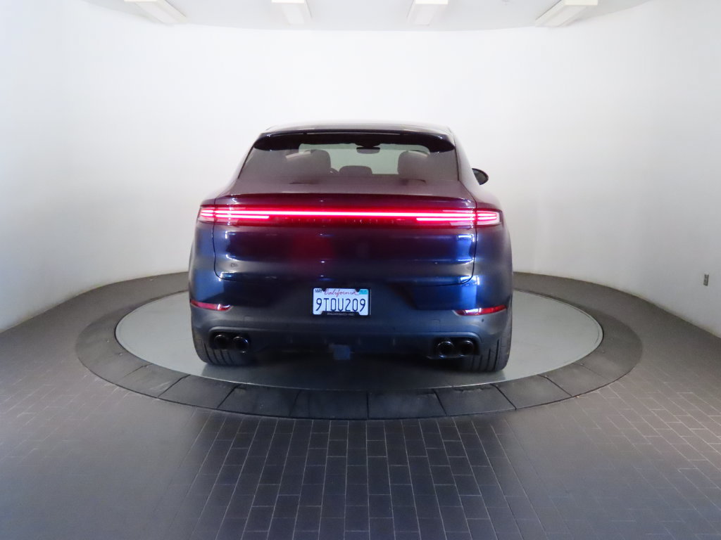 Certified 2025 Porsche Cayenne S AWD/4WD image 6