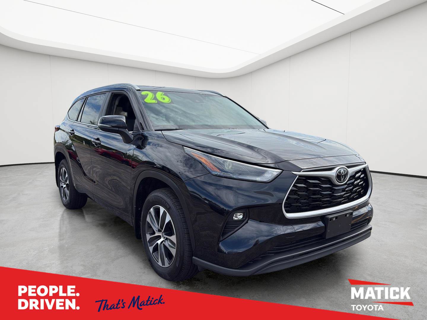 Used 2026 Toyota Highlander XLE AWD/4WD image 1