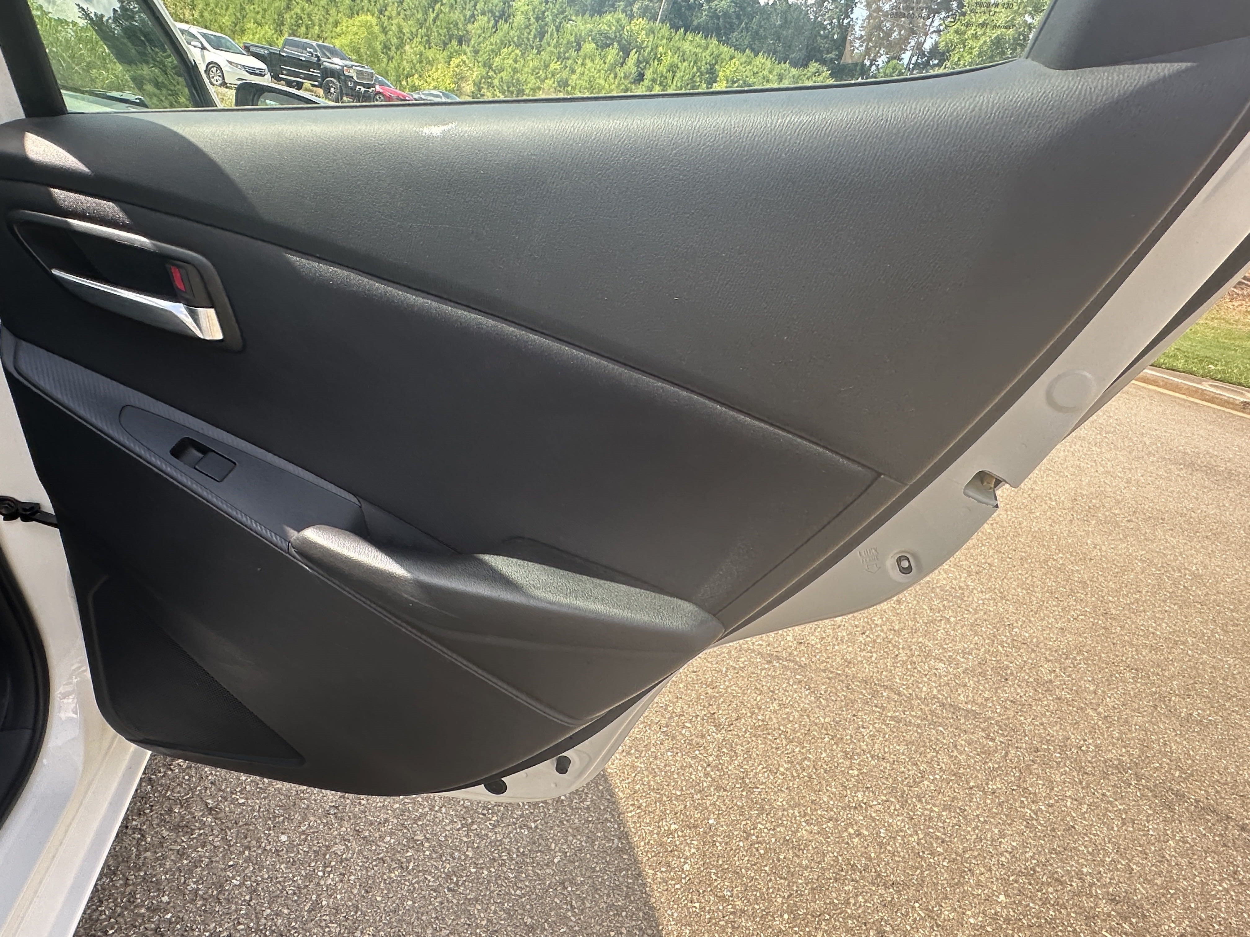 Used 2018 Toyota Yaris iA FWD image 16