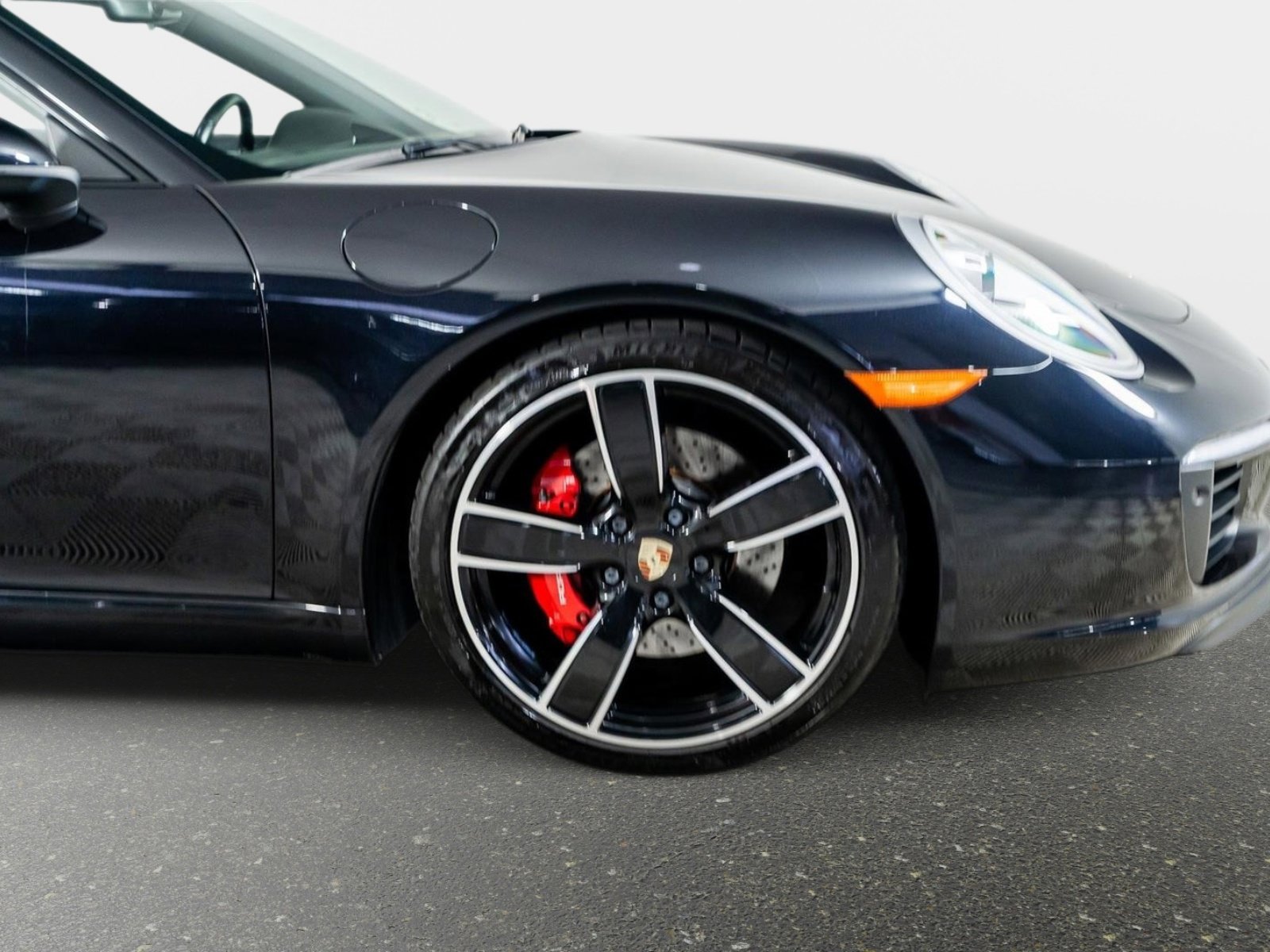 Used 2017 Porsche 911 Carrera S image 6
