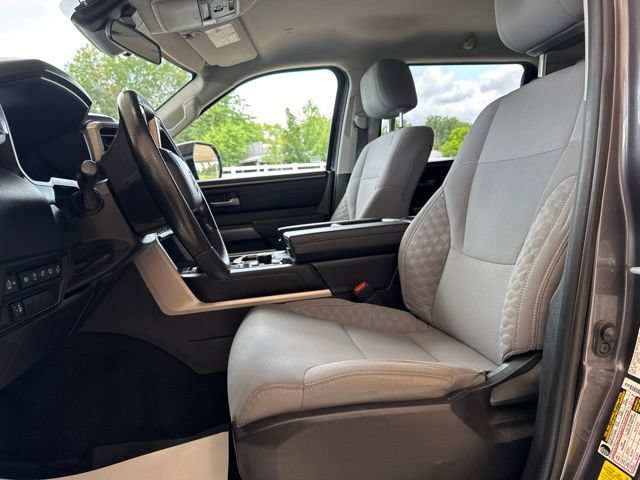 Used 2024 Toyota Tundra SR5 w/ SR5 Convenience Package AWD/4WD image 4