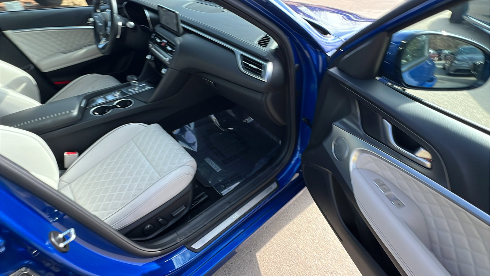 Used 2024 Genesis G70 3.3T Advanced w/ Sport Prestige Package image 20