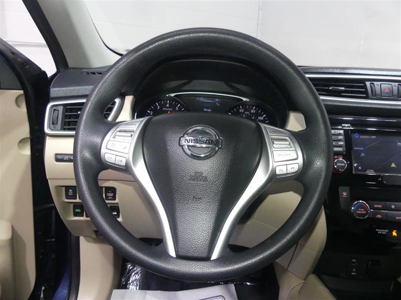 Used 2016 Nissan Rogue SV w/ SV Premium Package image 29