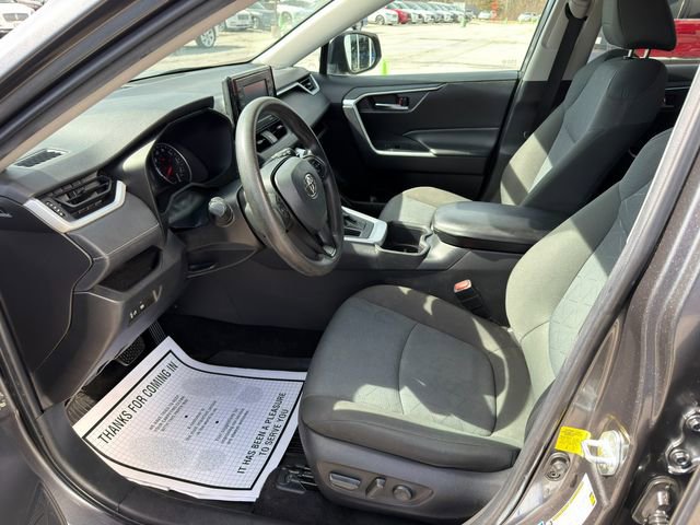 Used 2022 Toyota RAV4 XLE image 13