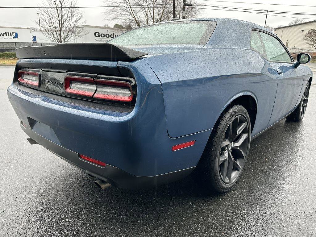 Used 2022 Dodge Challenger SXT w/ Blacktop Package image 5