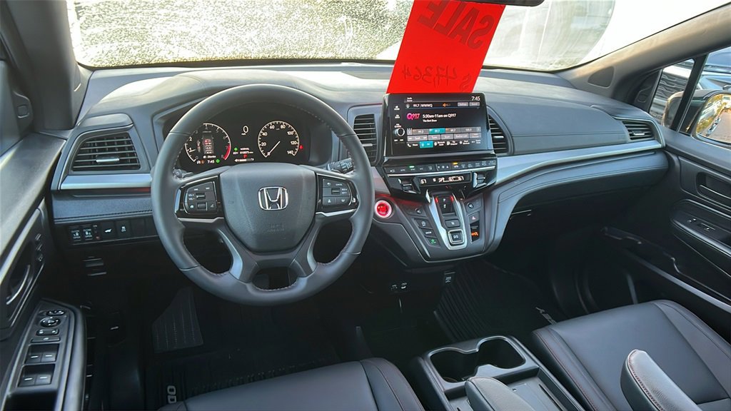 Used 2025 Honda Odyssey Sport-L image 23