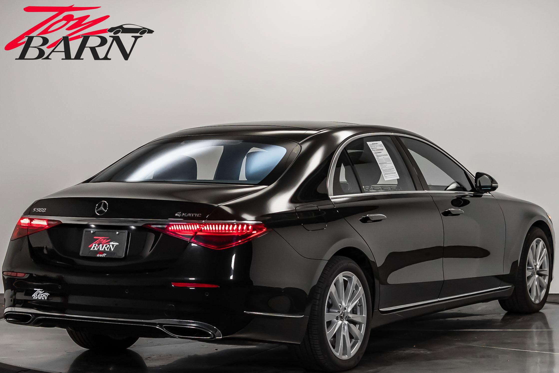 Used 2022 Mercedes-Benz S 500 4MATIC w/ 3D Technology Package image 5