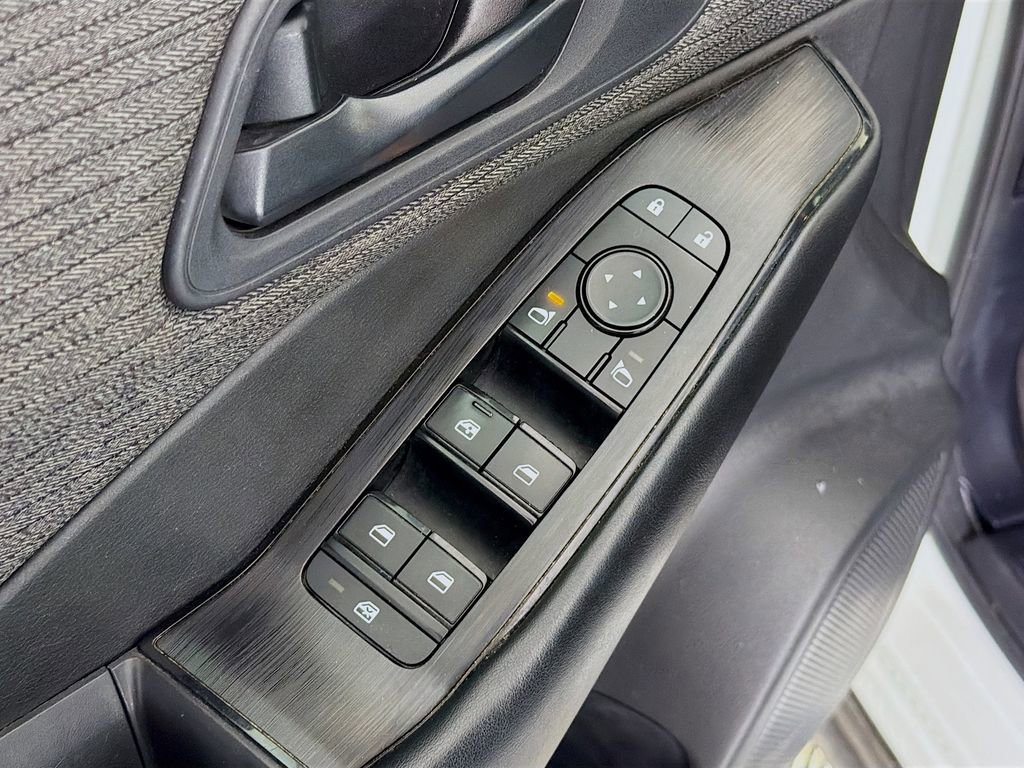 Used 2023 Nissan Rogue S image 20