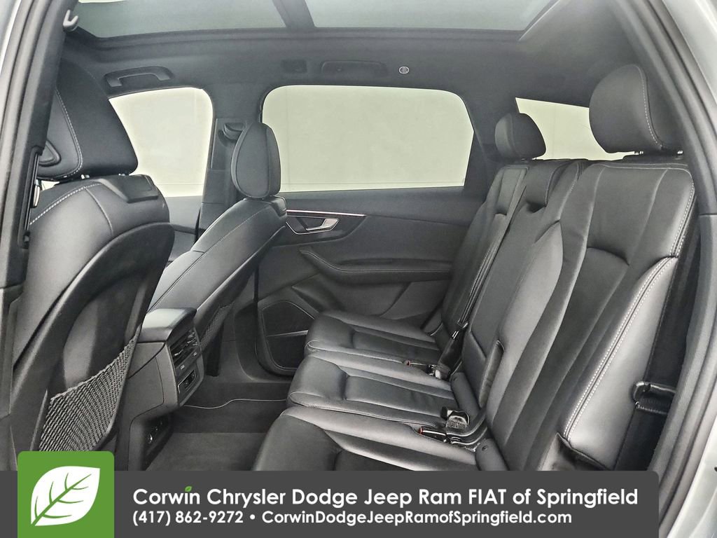 Used 2025 Audi Q7 3.0T Premium Plus image 32
