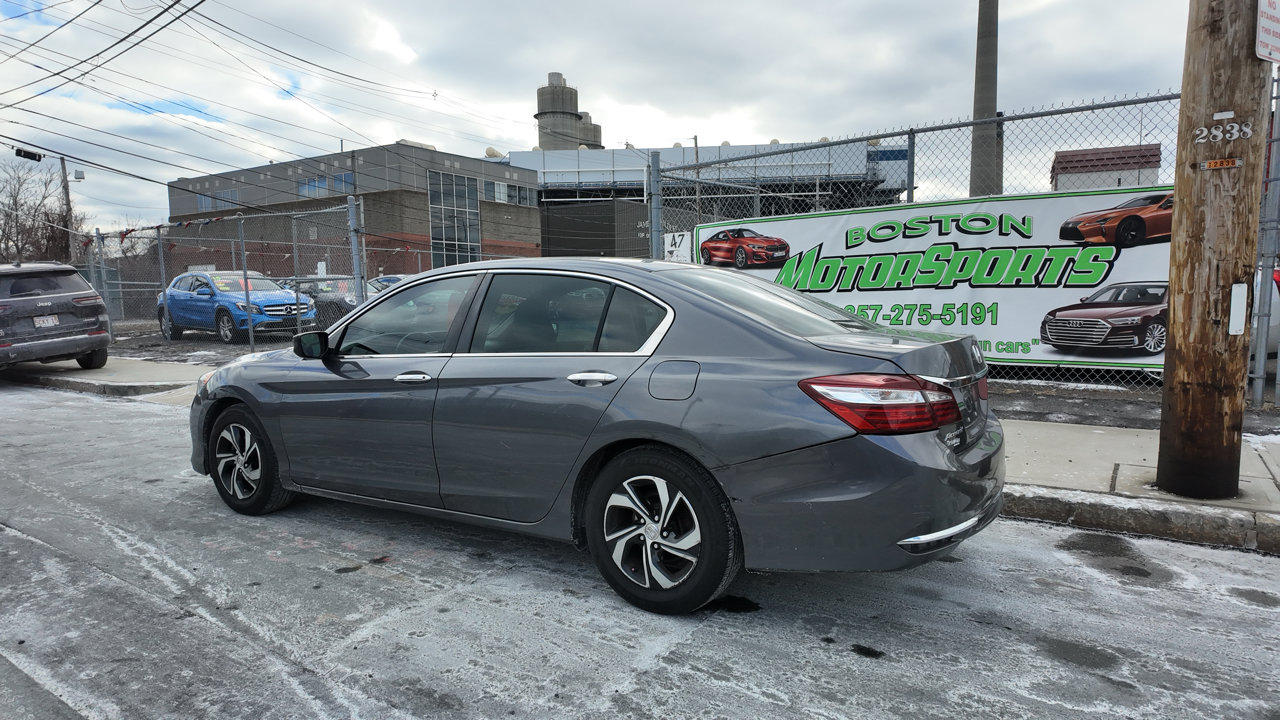 Used 2017 Honda Accord LX image 4