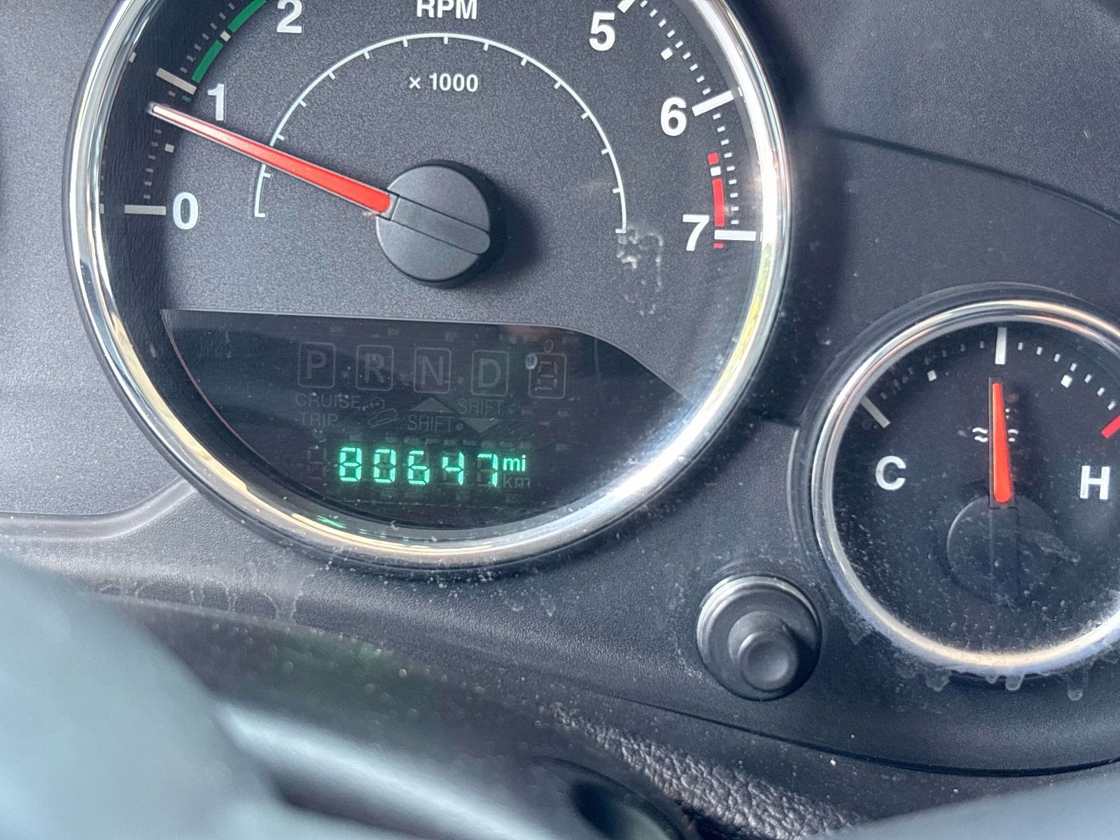 Used 2016 Jeep Wrangler Sahara w/ Connectivity Group AWD/4WD image 15