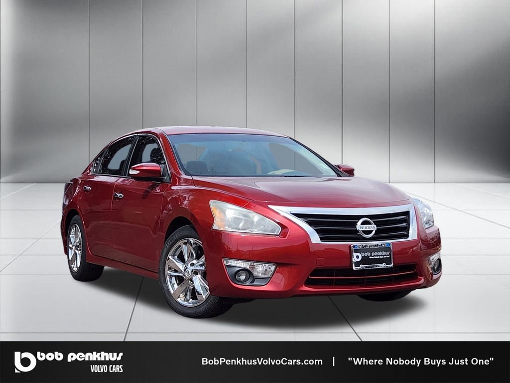 Used 2014 Nissan Altima 2.5 SV w/ Convenience Package image 1