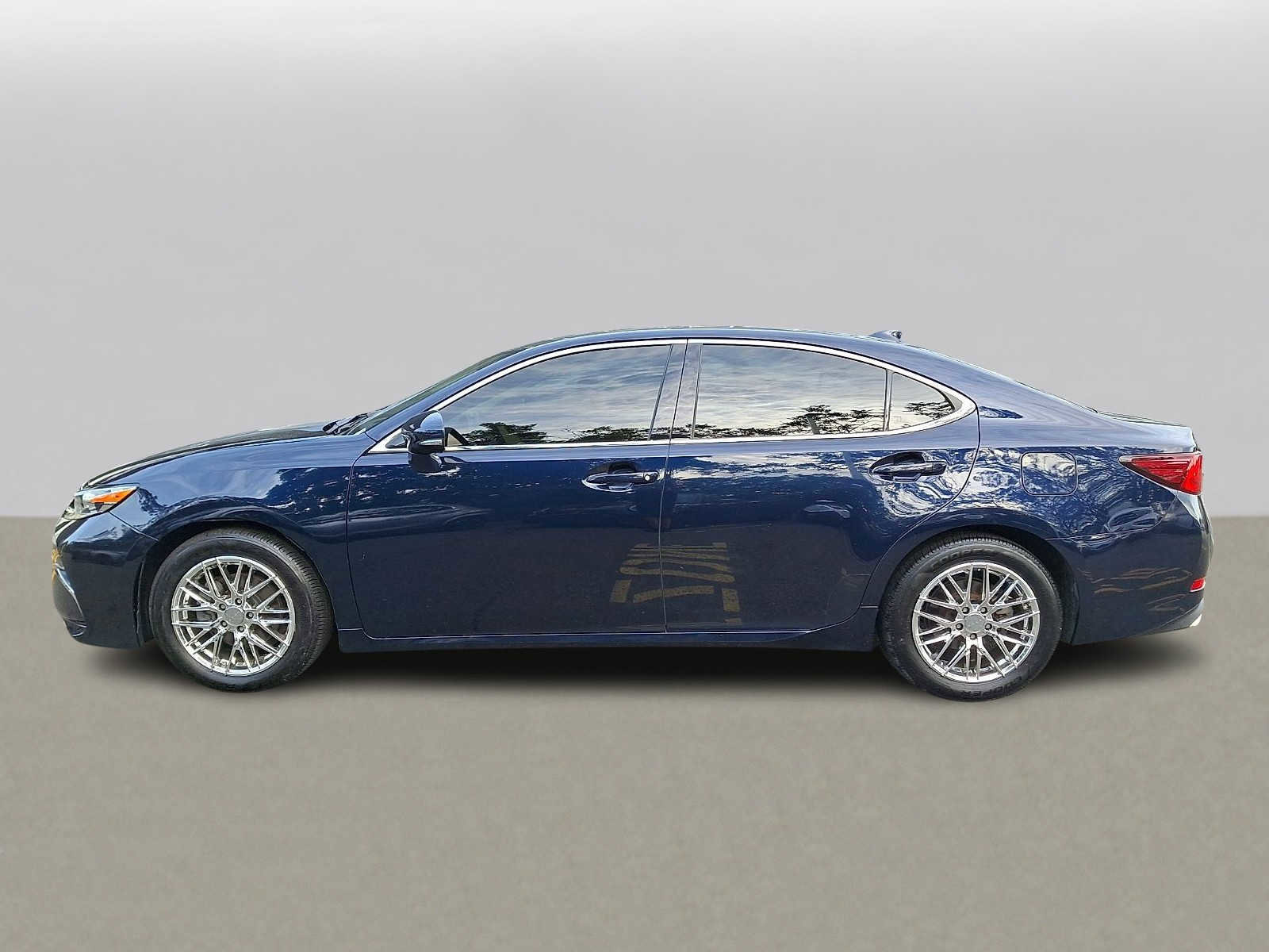 Used 2017 Lexus ES 350 FWD image 5