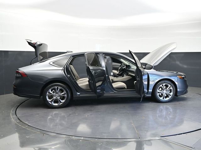 Used 2024 Honda Accord EX image 38