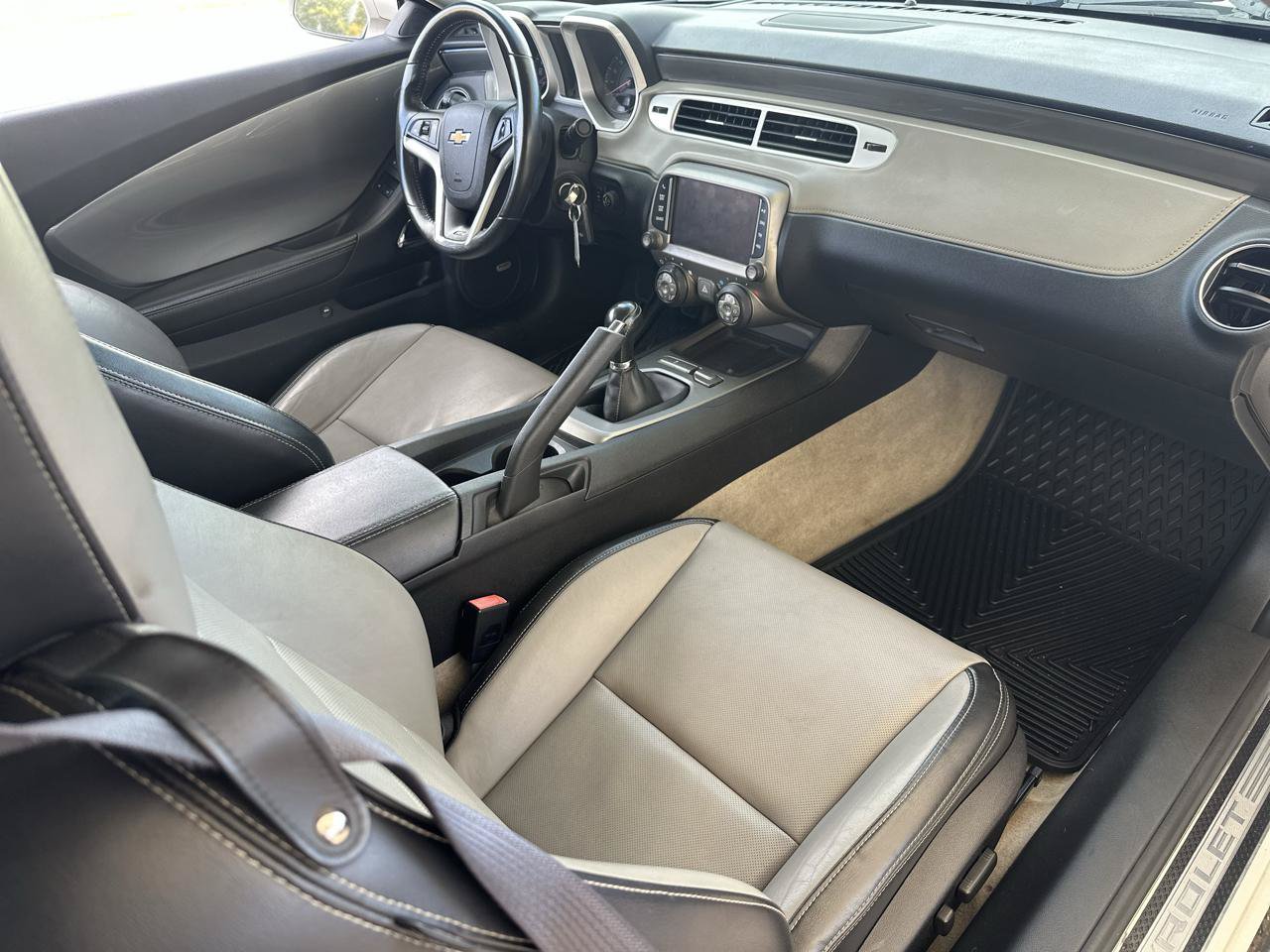 Used 2014 Chevrolet Camaro SS w/ RS Package RWD image 17