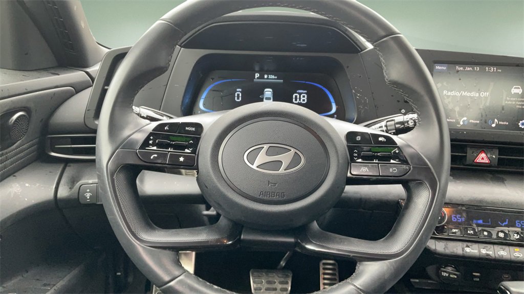 Certified 2025 Hyundai Elantra Sport image 14