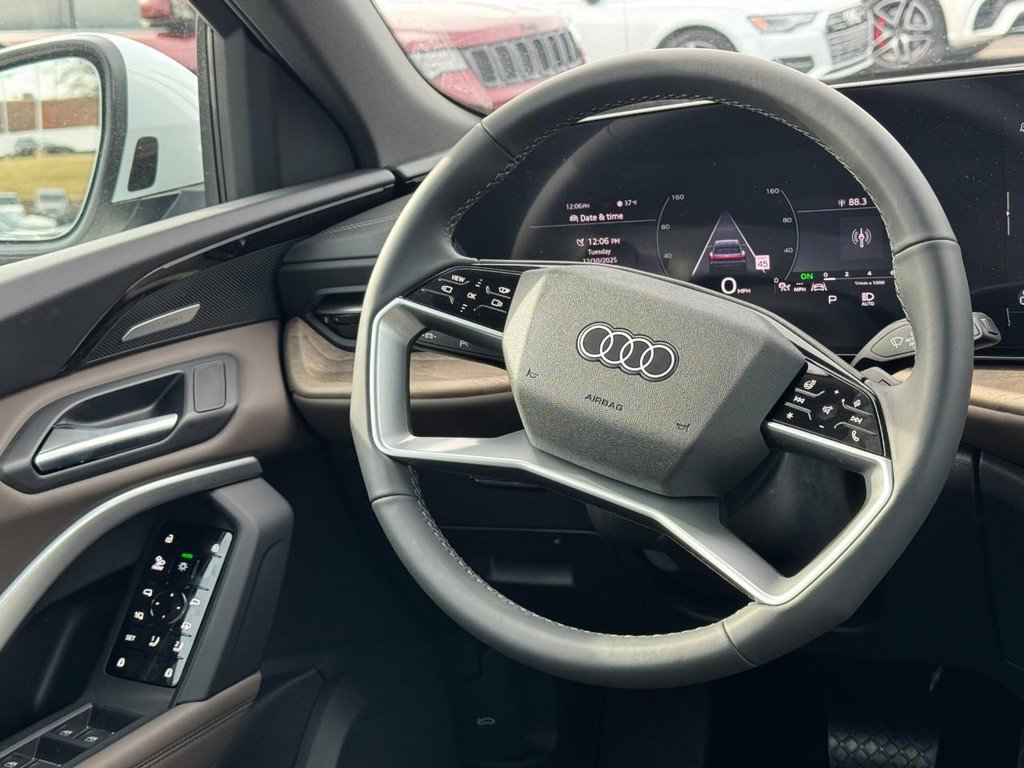 New 2025 Audi Q5 Premium Plus image 9