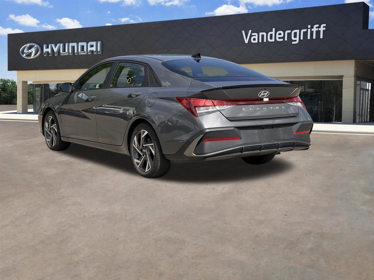 Certified 2025 Hyundai Elantra Sport FWD image 8
