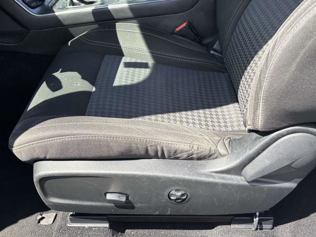 Used 2020 Dodge Challenger SXT RWD image 5