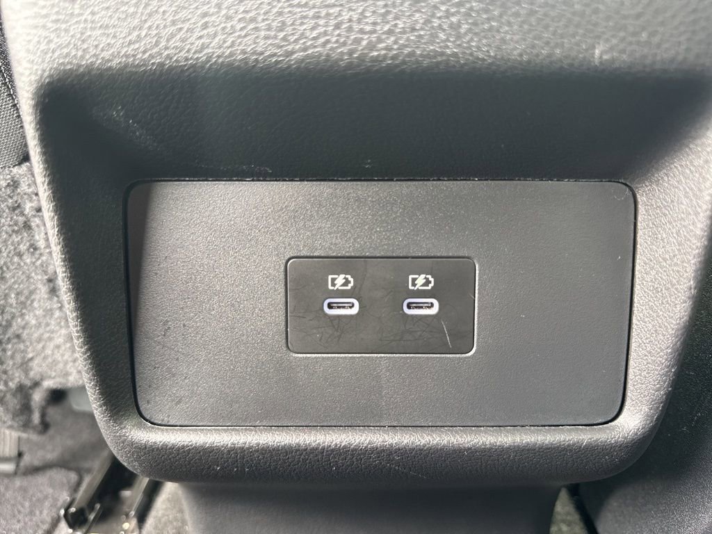 Used 2025 Nissan Rogue SV image 30