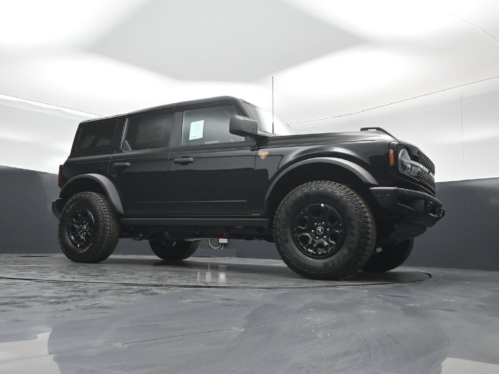 New 2026 Ford Bronco Badlands w/ Wildtrak Package AWD/4WD image 3