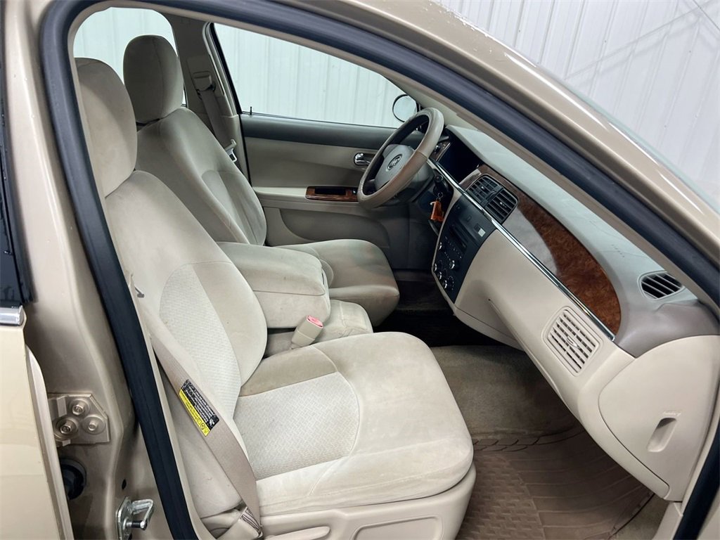 Used 2005 Buick LaCrosse CX image 20