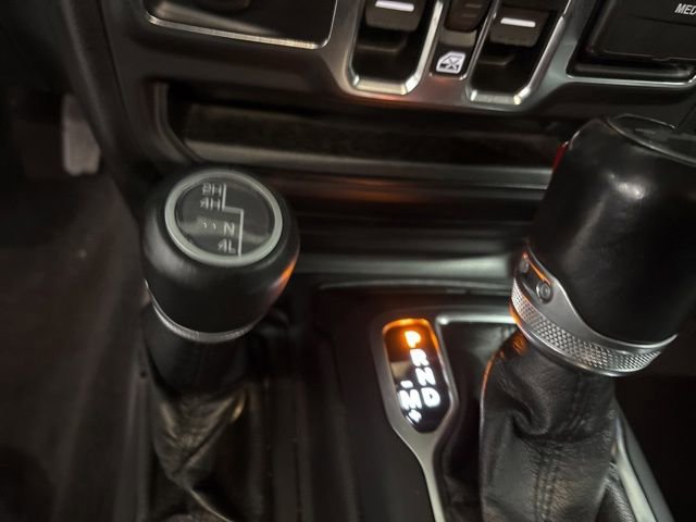 Used 2021 Jeep Wrangler Unlimited Sahara AWD/4WD image 36