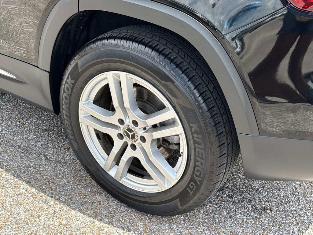 Used 2021 Mercedes-Benz GLB 250 w/ Premium Package image 5