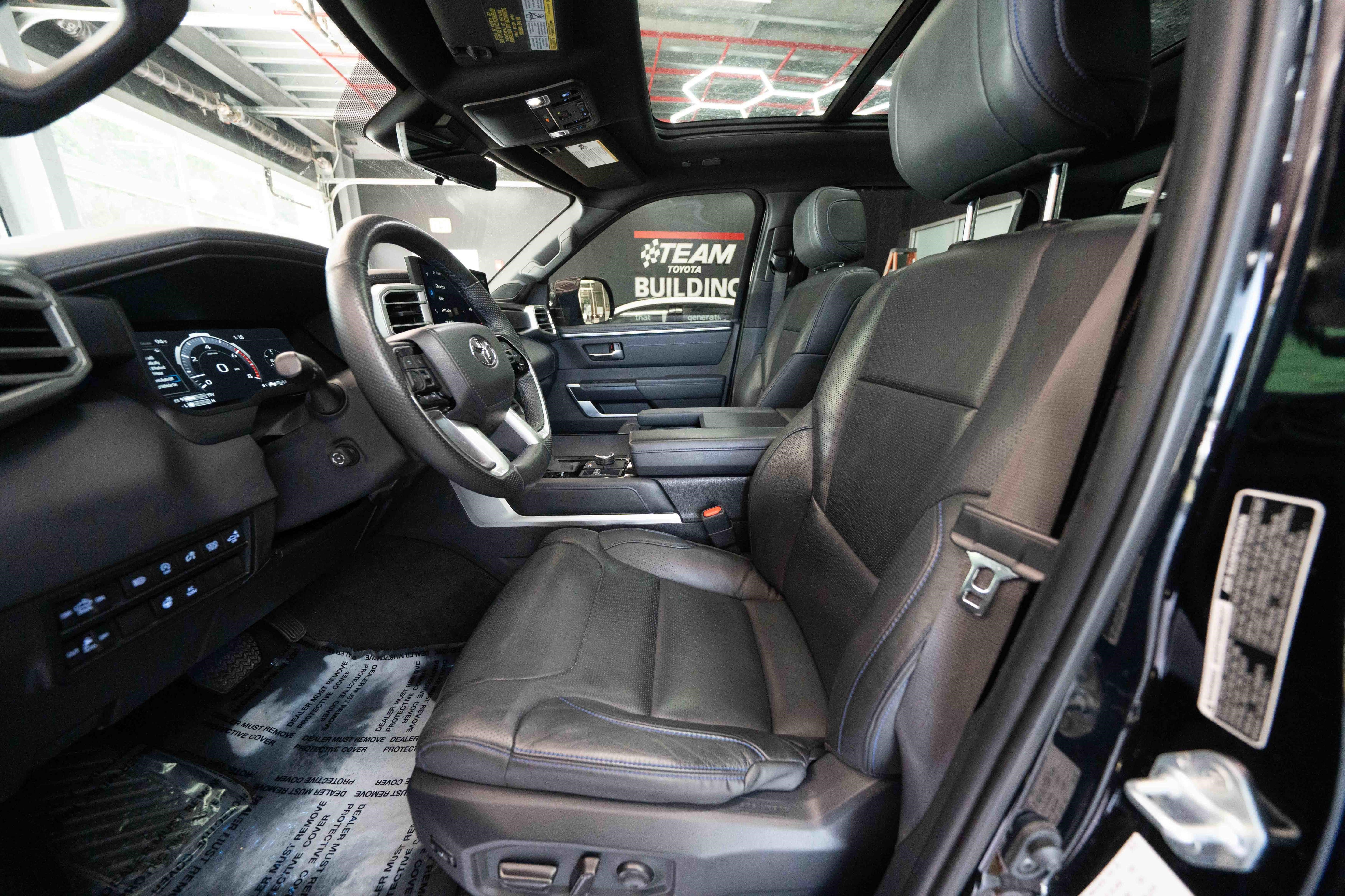 Used 2022 Toyota Tundra Platinum w/ Advanced Package AWD/4WD image 9