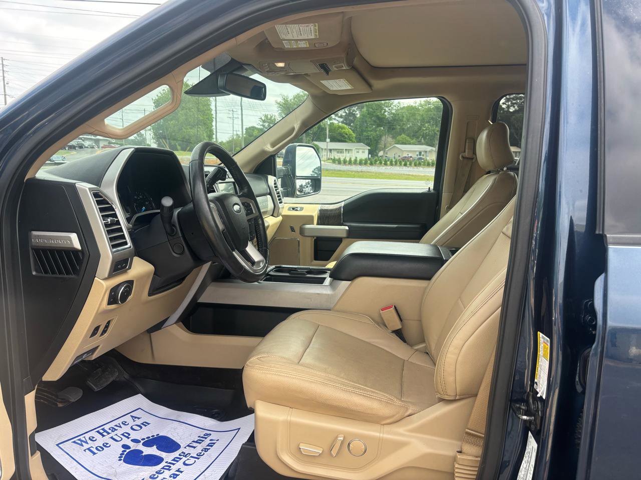 Used 2017 Ford F350 Lariat w/ Lariat Ultimate Package AWD/4WD image 10