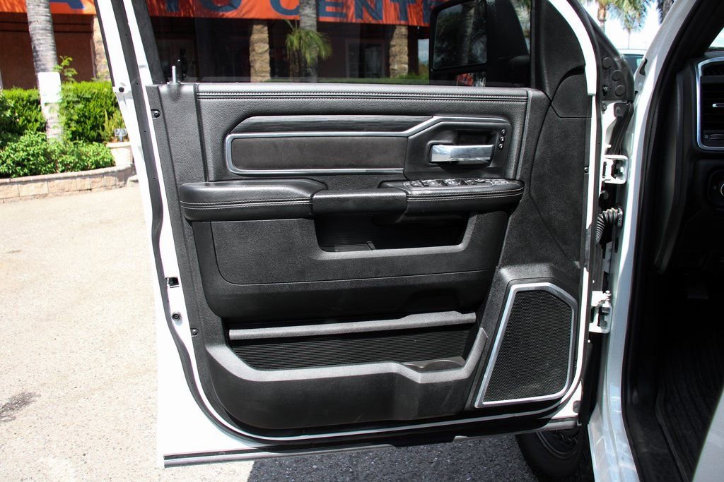 Used 2023 RAM 3500 Laramie w/ Night Edition image 15