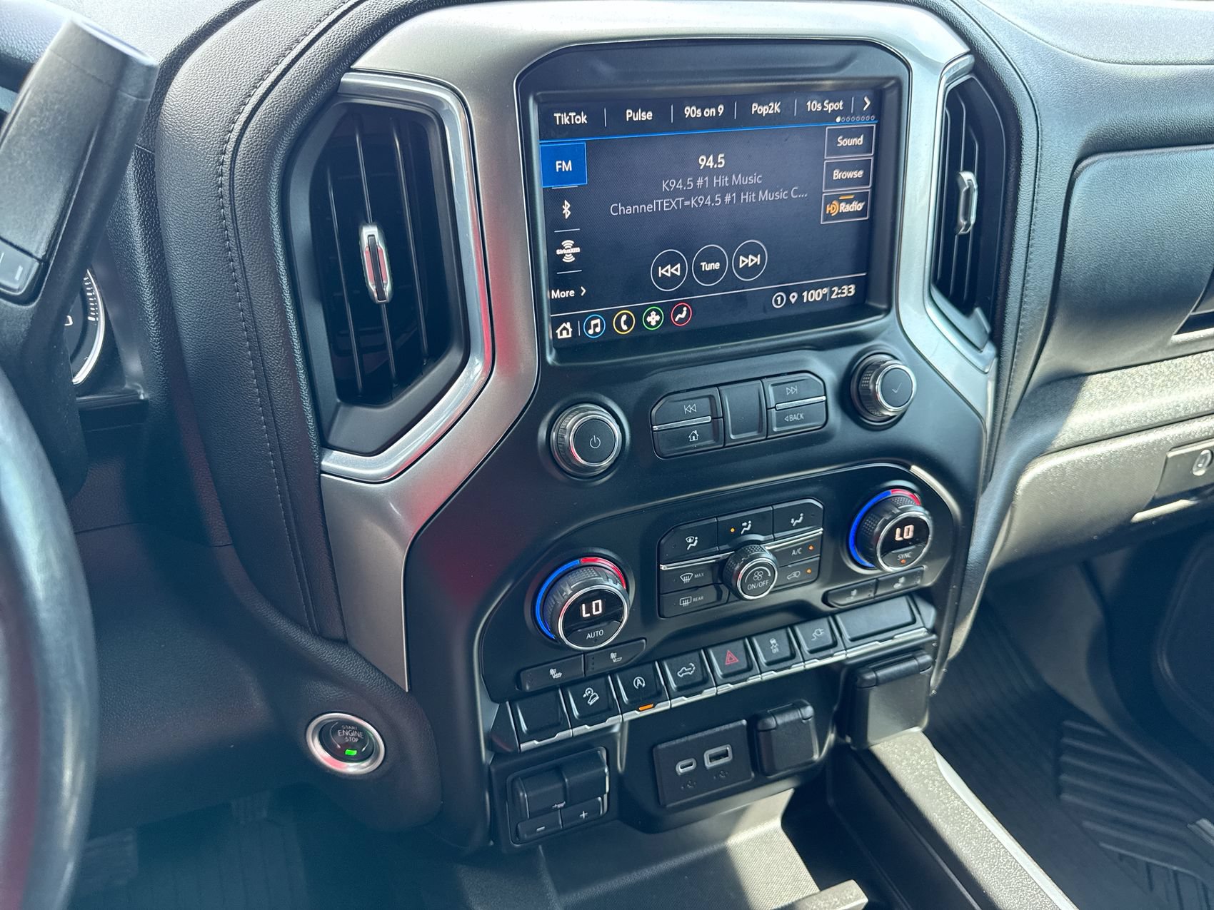 Used 2021 Chevrolet Silverado 1500 LT Trail Boss w/ Convenience Package II AWD/4WD image 16