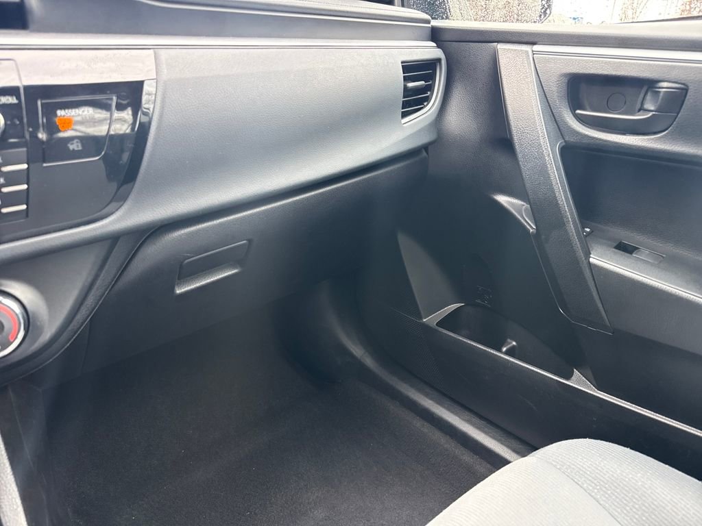Used 2016 Toyota Corolla L image 24