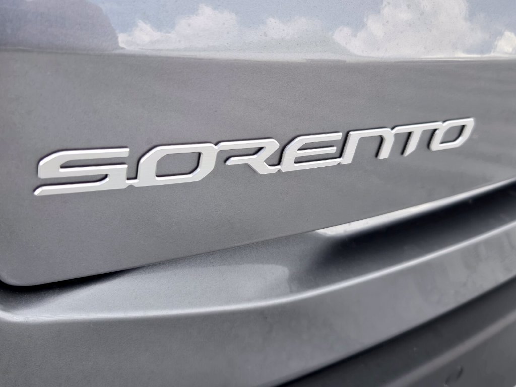 New 2026 Kia Sorento EX FWD image 6