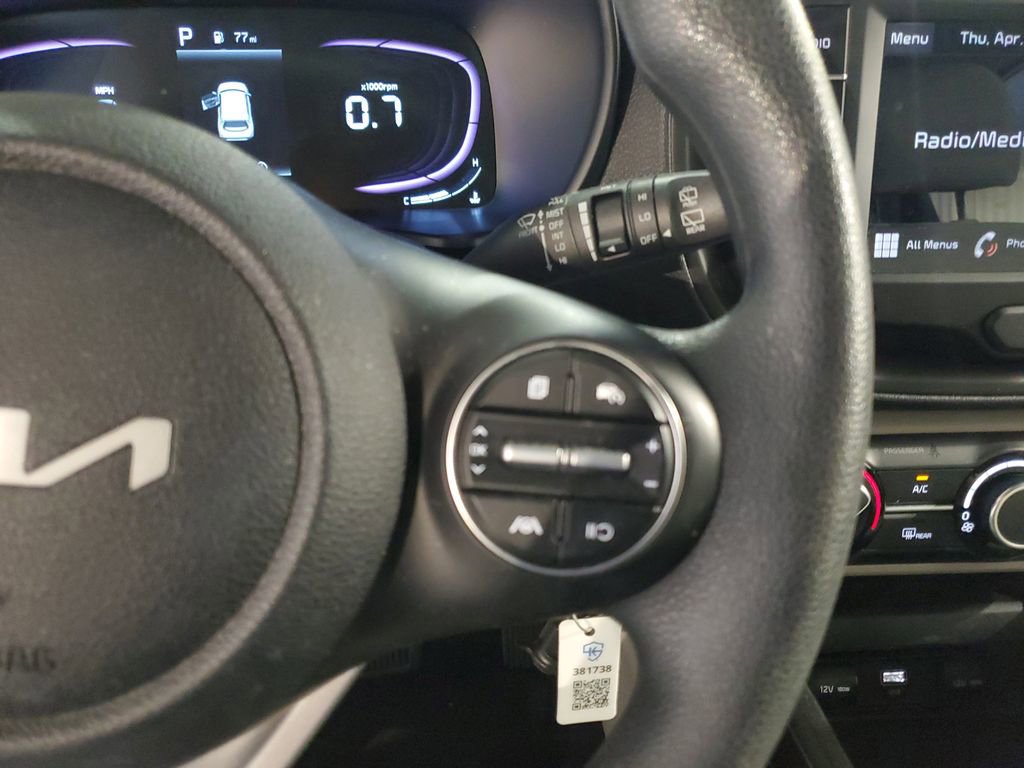 Certified 2025 Kia Soul LX FWD image 23