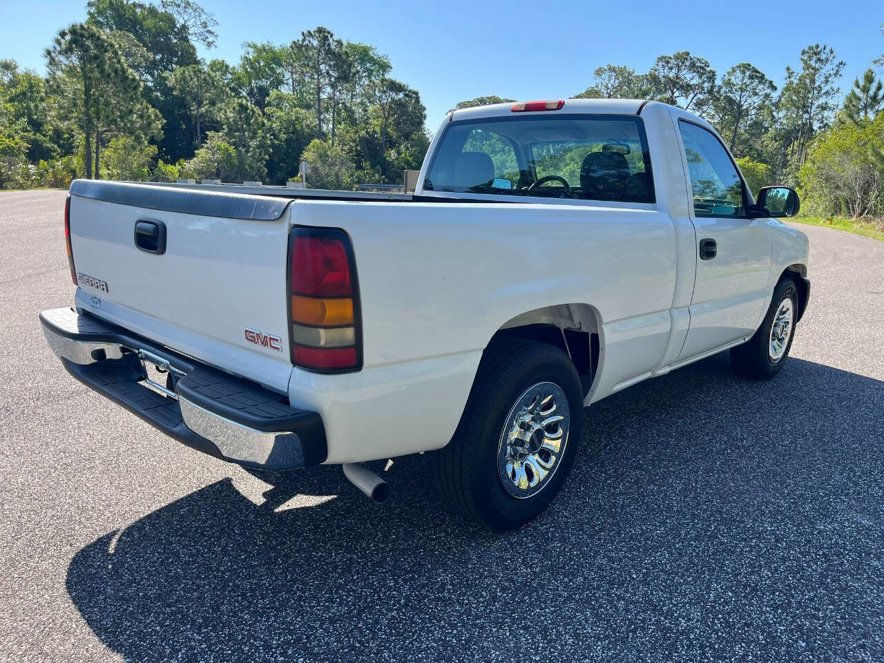 Used 2006 GMC Sierra 1500 W/T RWD image 6