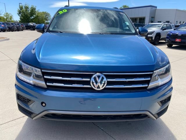 Used 2020 Volkswagen Tiguan SE w/ 3rd Row Seat Package AWD/4WD image 8