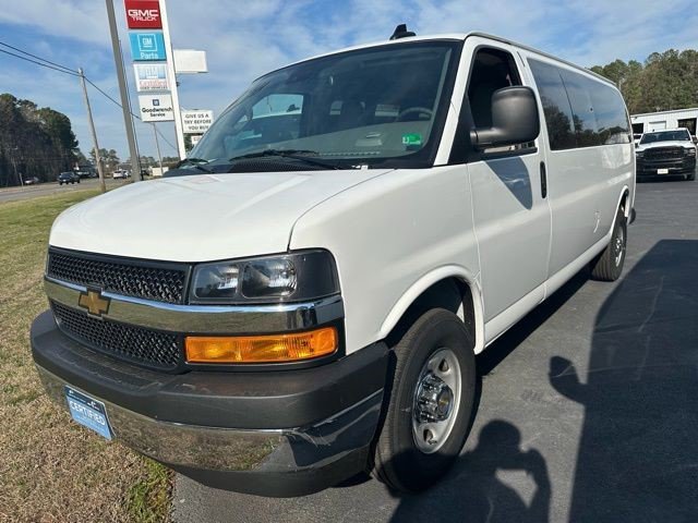 Certified 2024 Chevrolet Express 3500 LT w/ LT Preferred Equipment Group image 9