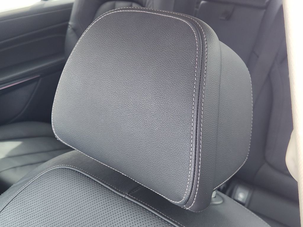 Used 2019 BMW X7 xDrive40i w/ Cold Weather Package image 26